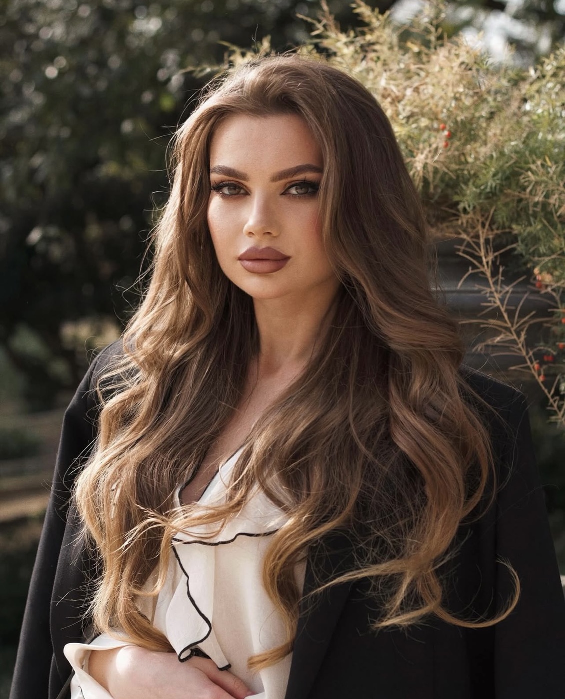 Long romantic waves hairstyle